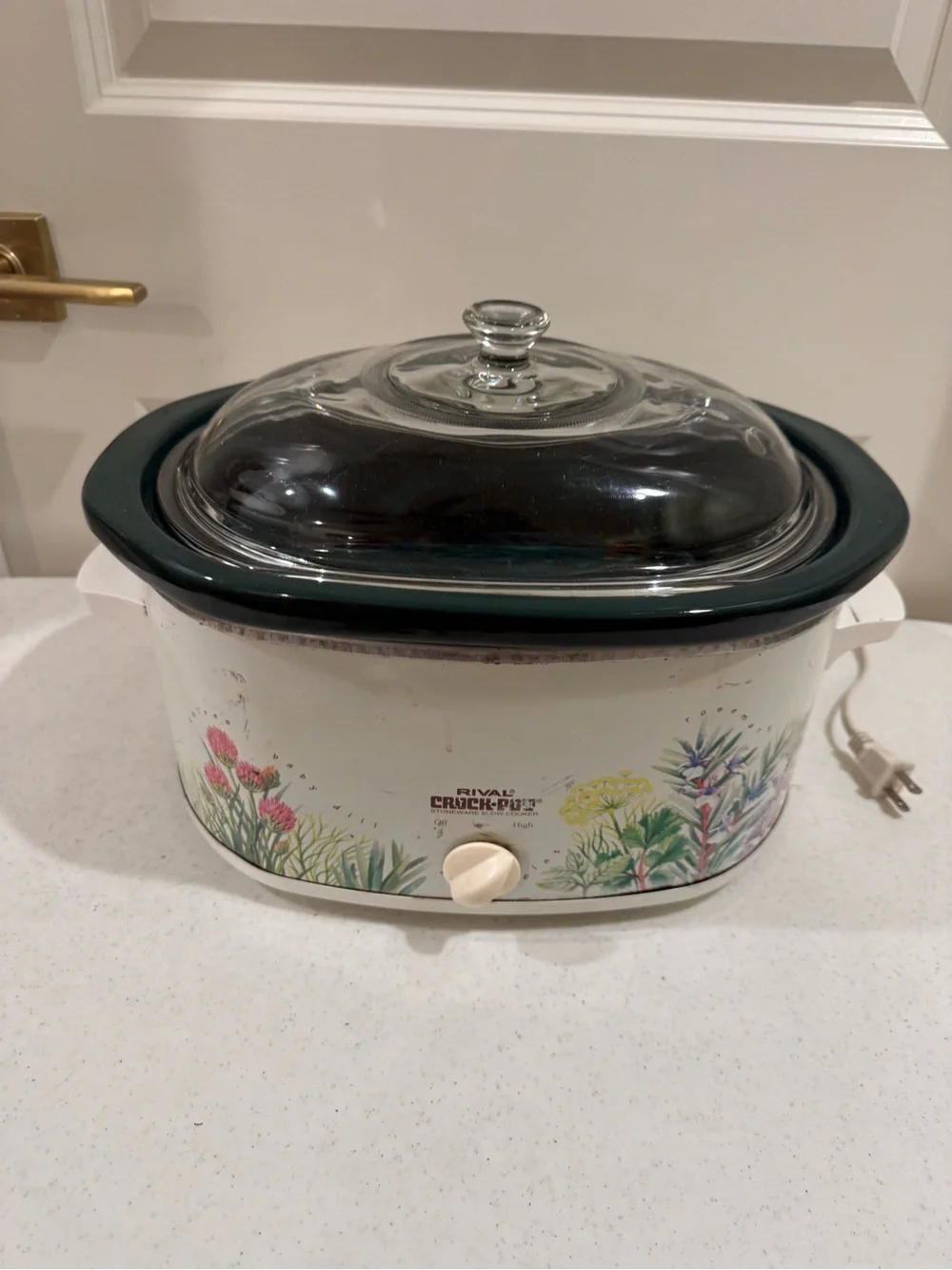 Rival Crock-Pot Floral Large Slow Cooker  ~ Great for making Soups and Chili